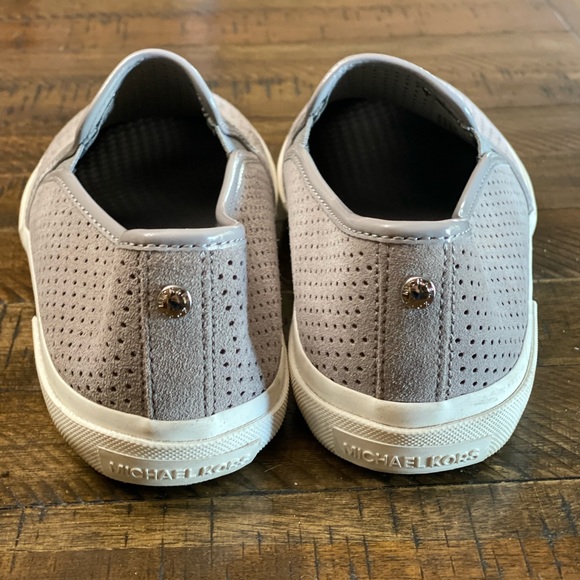 Michael Kors Women's Slip-On Gray Loafers - Size 7.5 - Picture 5 of 8